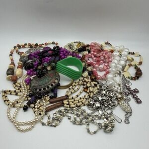 Vintage to Now Costume Wearable Estate Jewelry Lot Junk Drawer 1 Lb 9.3 Oz